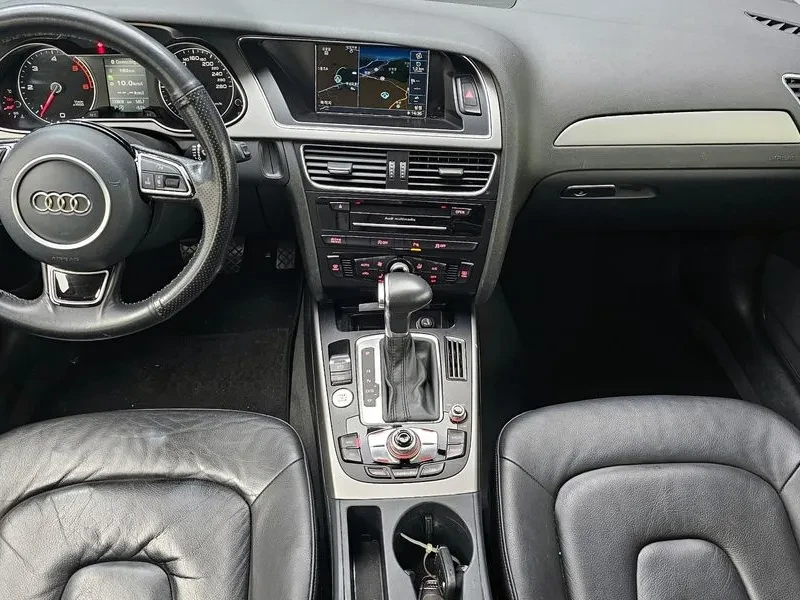 Audi A4 2.0 TDI, снимка 7 - Автомобили и джипове - 54143585