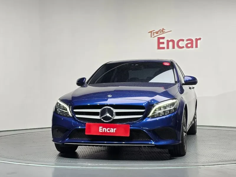 Mercedes-Benz C 200, снимка 3 - Автомобили и джипове - 55793463