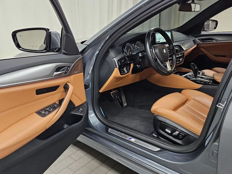 BMW 530 530i M Sport Package| 252к.с., снимка 10 - Автомобили и джипове - 55952031