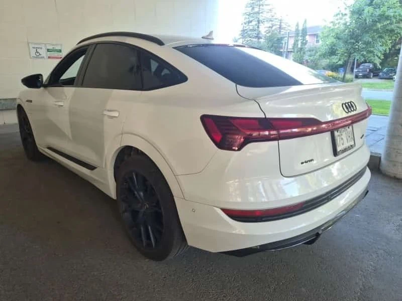 Audi E-Tron, снимка 15 - Автомобили и джипове - 56731901