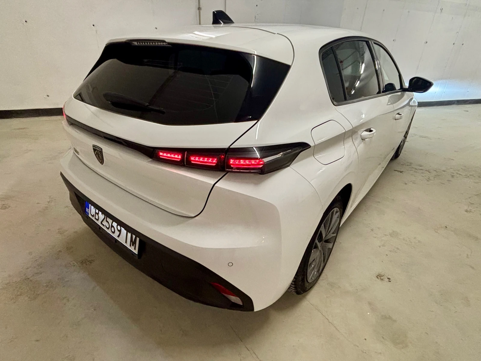 Peugeot 308 1.2T 110к.с. - изображение 3