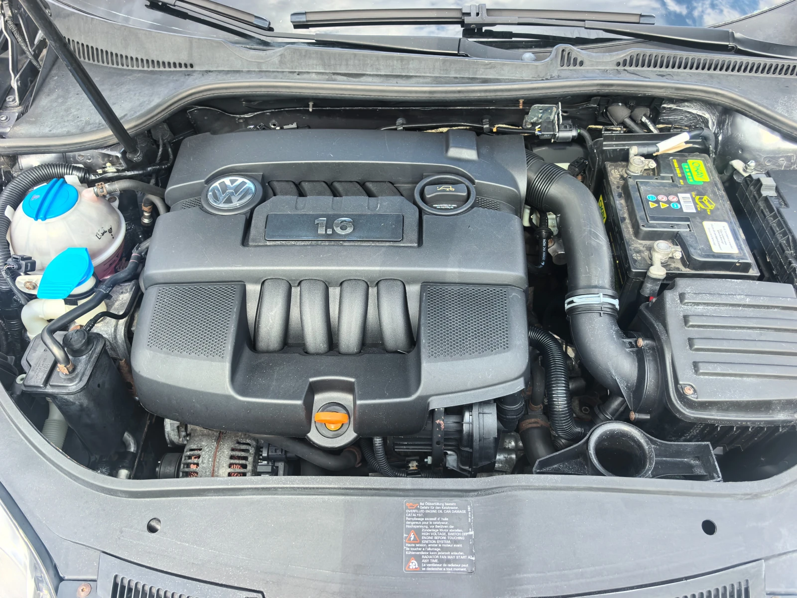 VW Jetta 1.6i | Mobile.bg — изображение 15