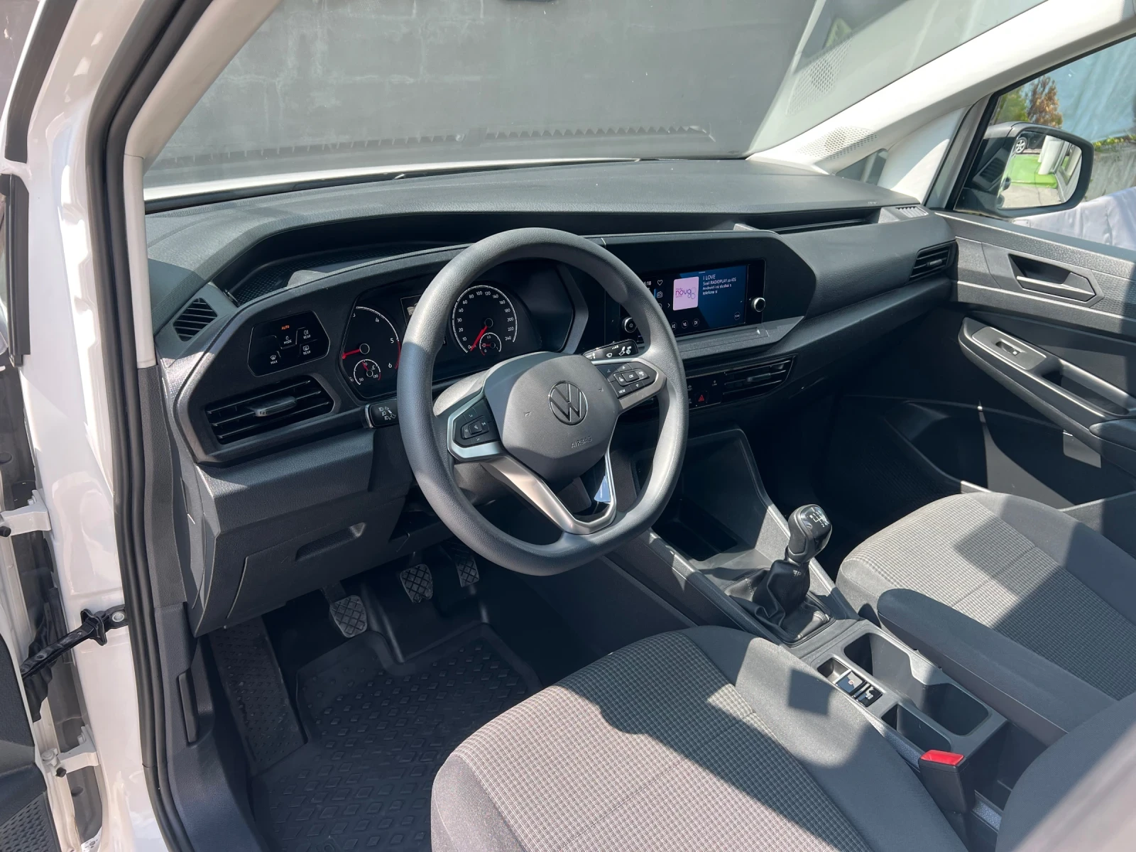 VW Caddy 2.0TDI N1 - изображение 7