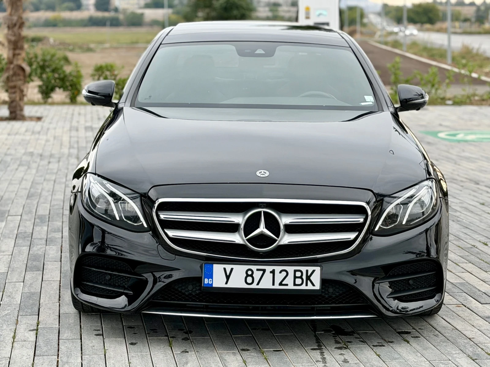 Mercedes-Benz E 220 AMG line - изображение 2