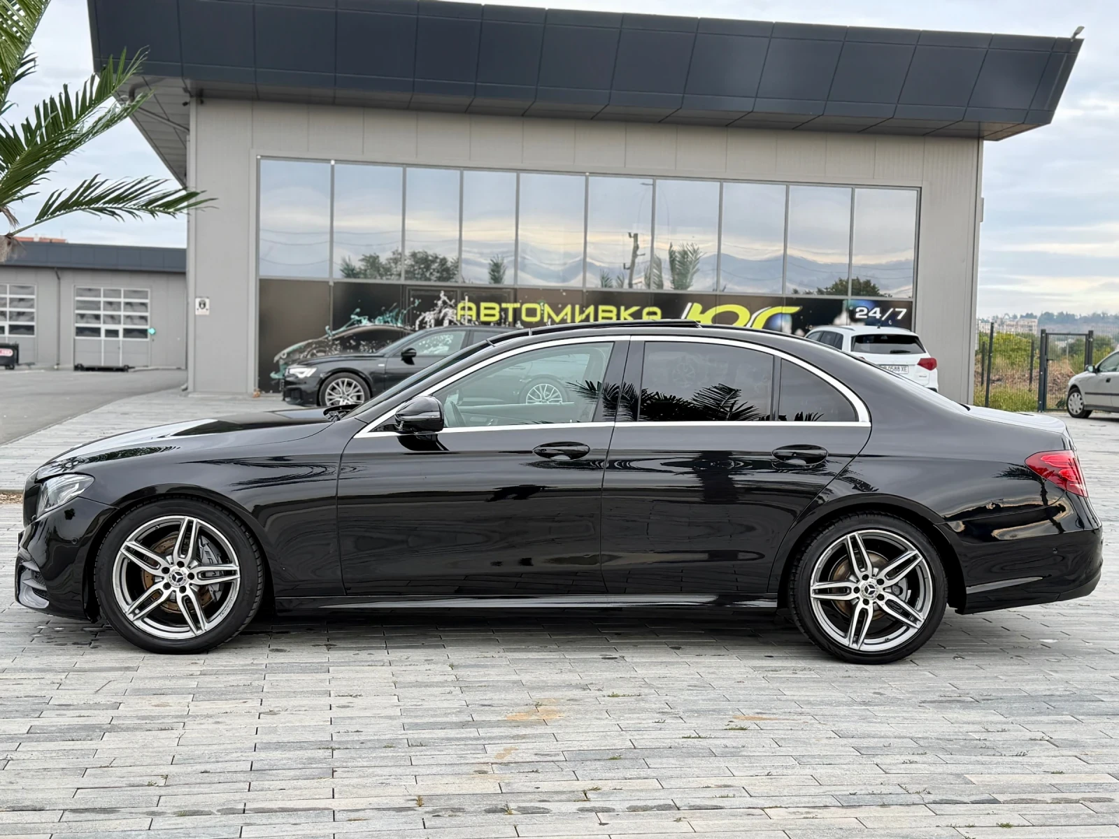 Mercedes-Benz E 220 AMG line - изображение 8