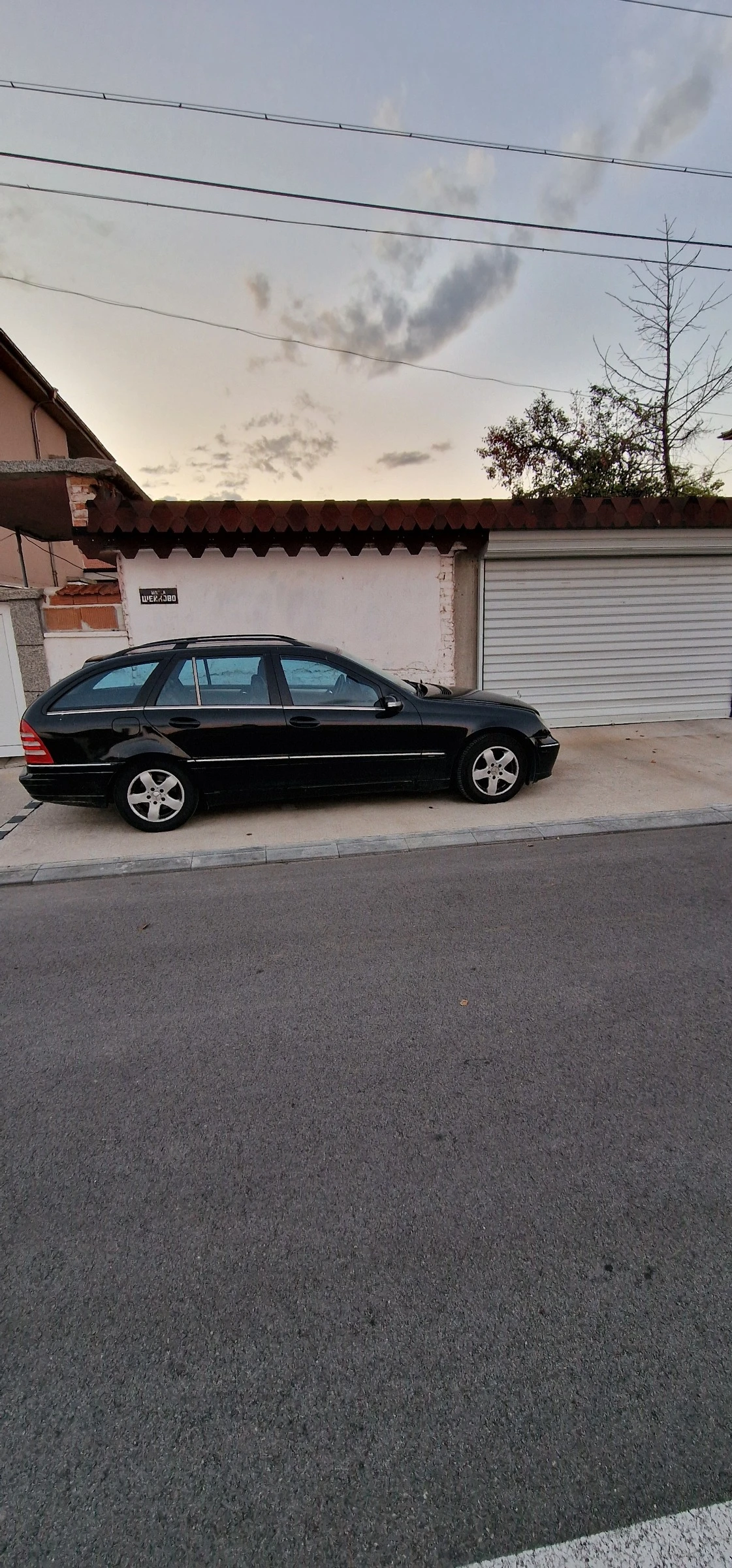 Mercedes-Benz C 180  - изображение 2