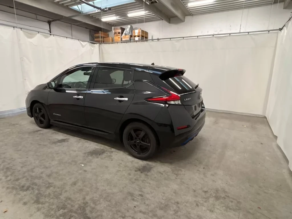 Nissan Leaf  N-Connecta 40kwh 204ps - изображение 4