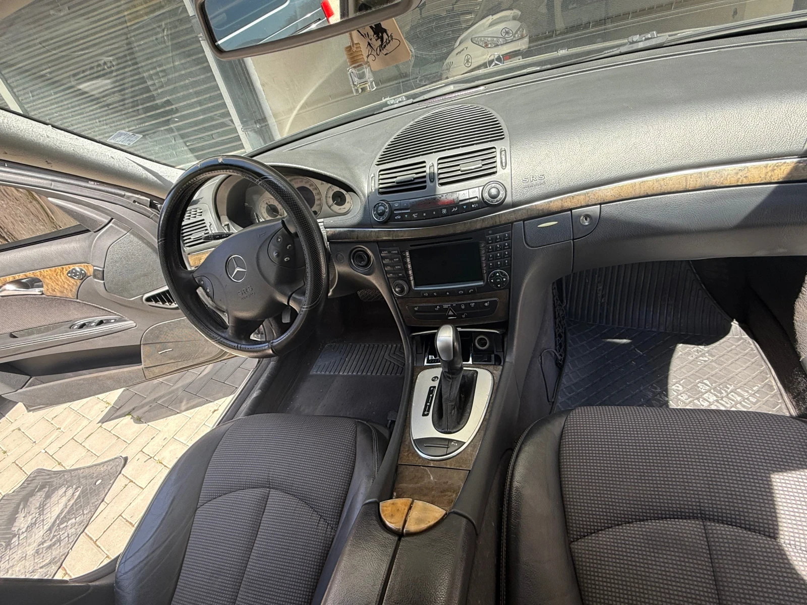 Mercedes-Benz E 270 Mercedes E270 CDI automatic , снимка 11 - Автомобили и джипове - 54297346