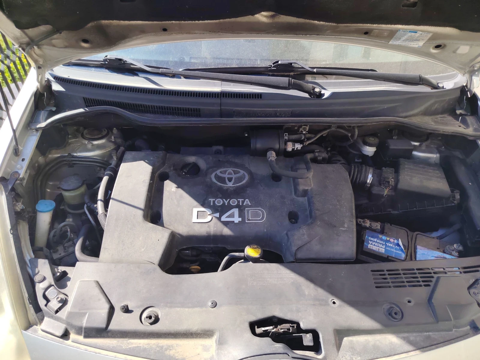 Toyota Corolla verso 2.0, снимка 11 - Автомобили и джипове - 54427990