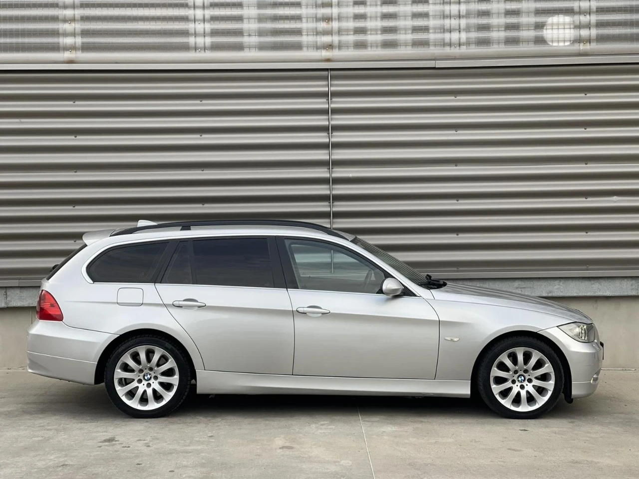 BMW 330 XD, снимка 5 - Автомобили и джипове - 54531377