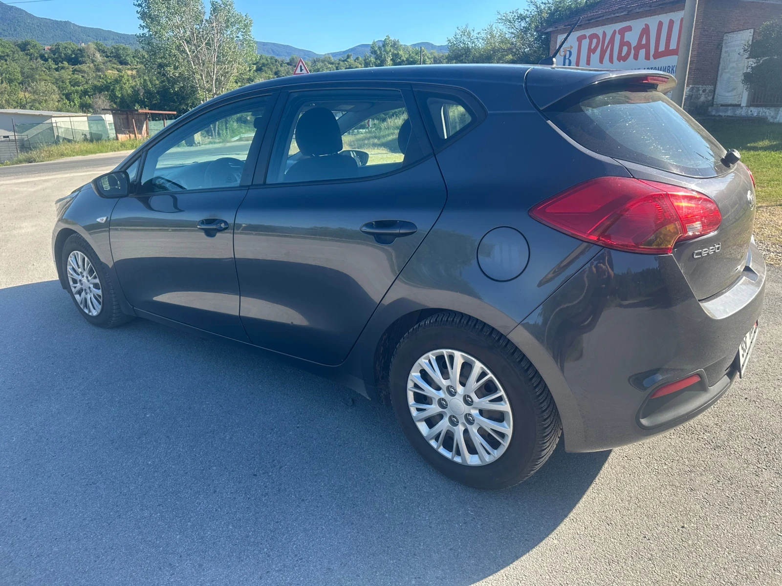 Kia Ceed 1.6CRDI, 128к.с, 2013г, 6ск, нов внос, снимка 5 - Автомобили и джипове - 54903874