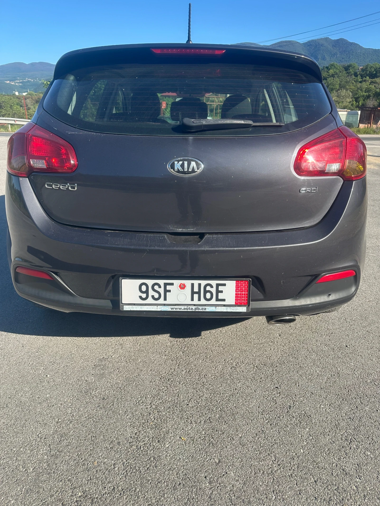 Kia Ceed 1.6CRDI, 128к.с, 2013г, 6ск, нов внос, снимка 4 - Автомобили и джипове - 54903874