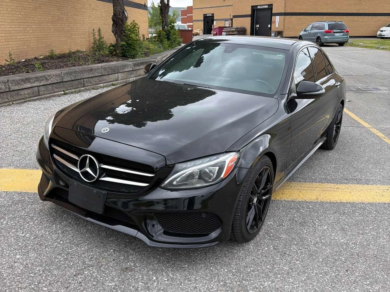 Mercedes-Benz C 300 * CARFAX * ЦЕНА ДО БГ, снимка 2 - Автомобили и джипове - 55052272