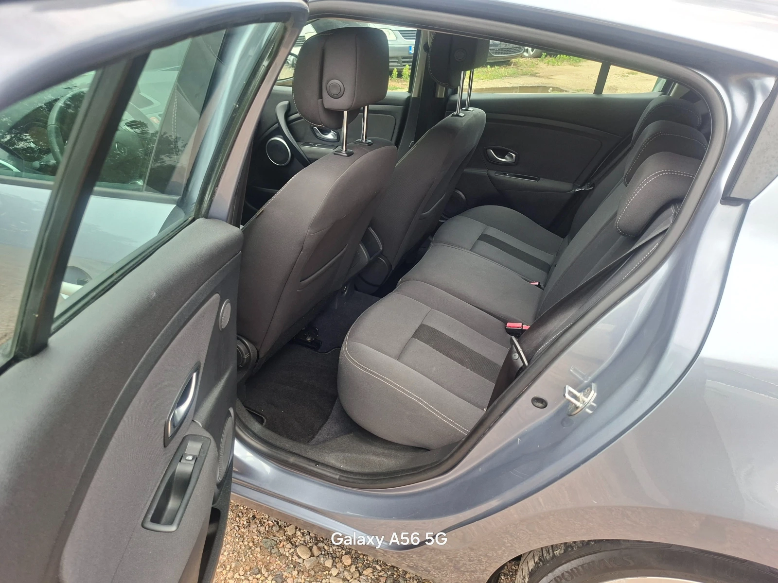 Renault Megane 1, 6 ГАЗ-Бензин, снимка 8 - Автомобили и джипове - 55145122