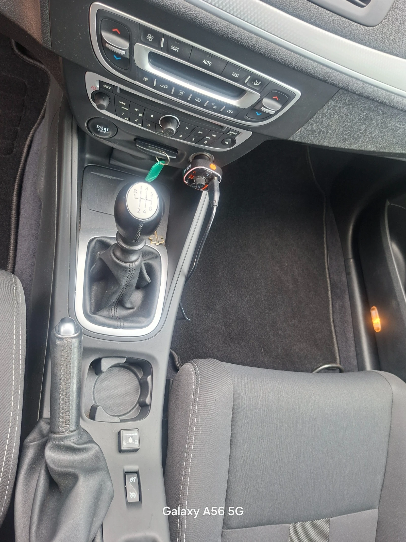 Renault Megane 1, 6 ГАЗ-Бензин, снимка 11 - Автомобили и джипове - 55145122