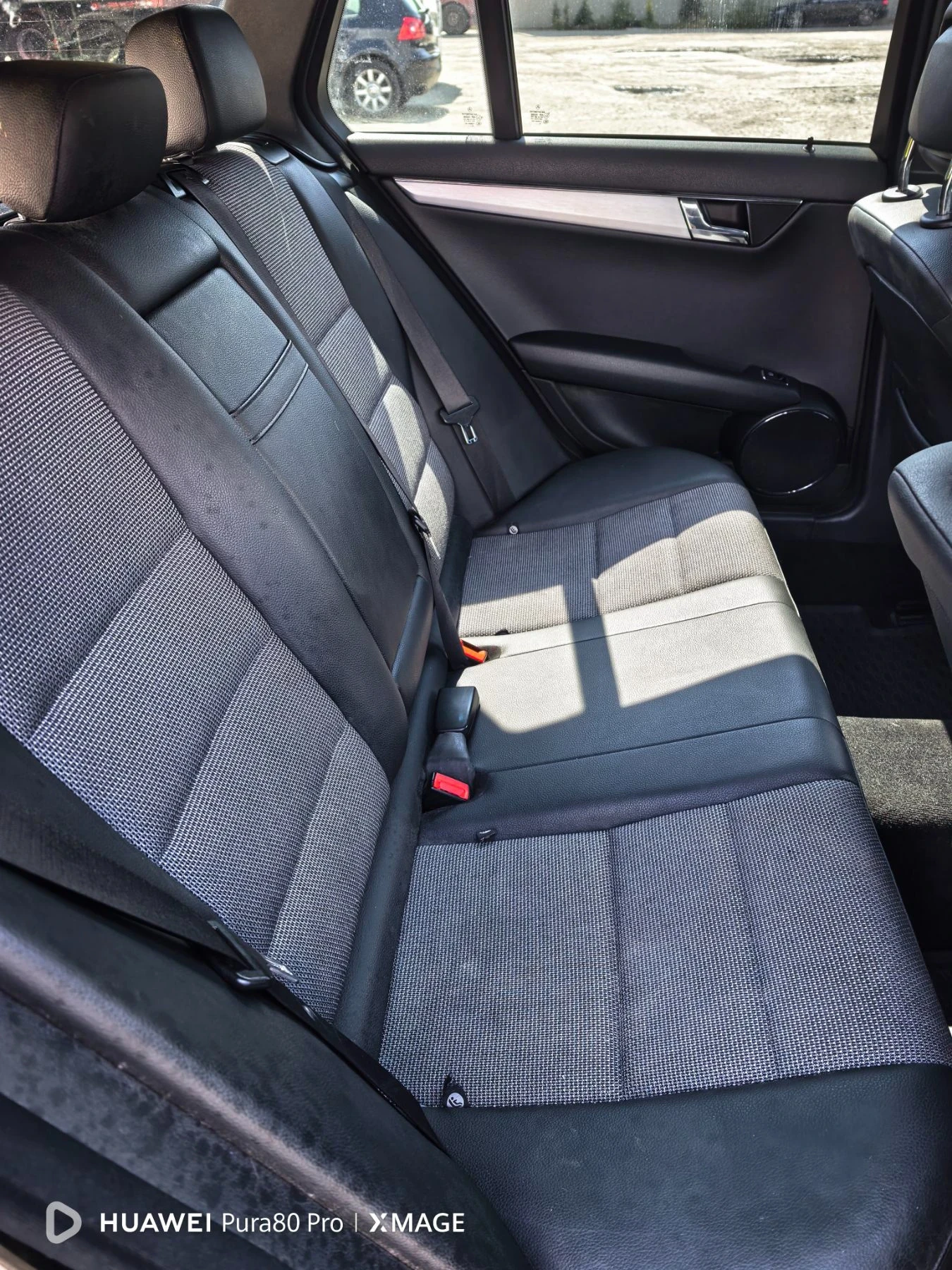 Mercedes-Benz C 220, снимка 12 - Автомобили и джипове - 55152869