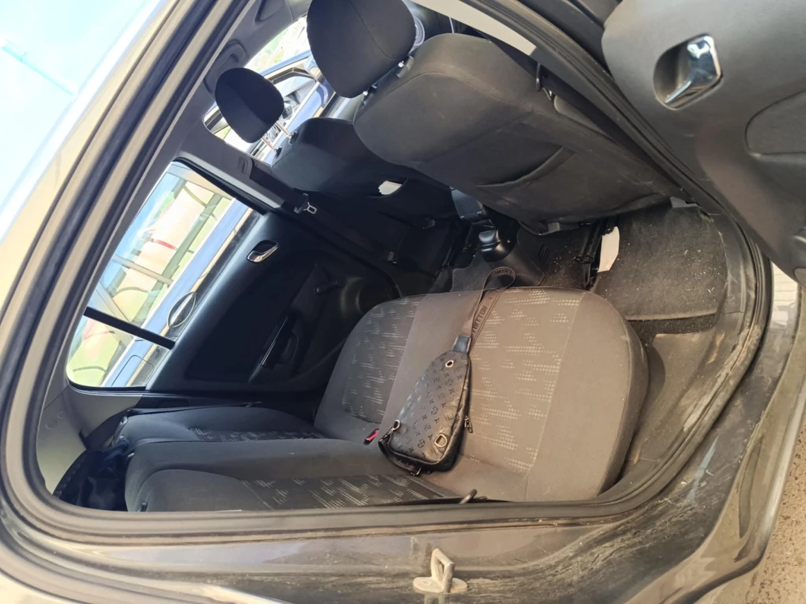 Opel Corsa 1.3, снимка 10 - Автомобили и джипове - 55212742