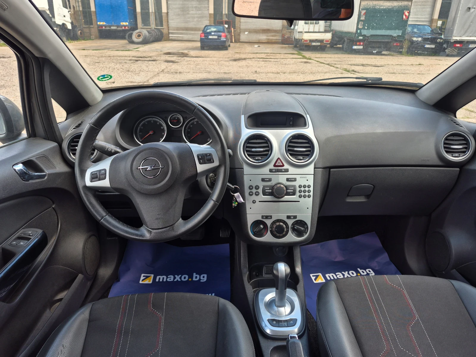 Opel Corsa БЕНЗИН АВТОМАТИК   2012 г, снимка 13 - Автомобили и джипове - 55391172