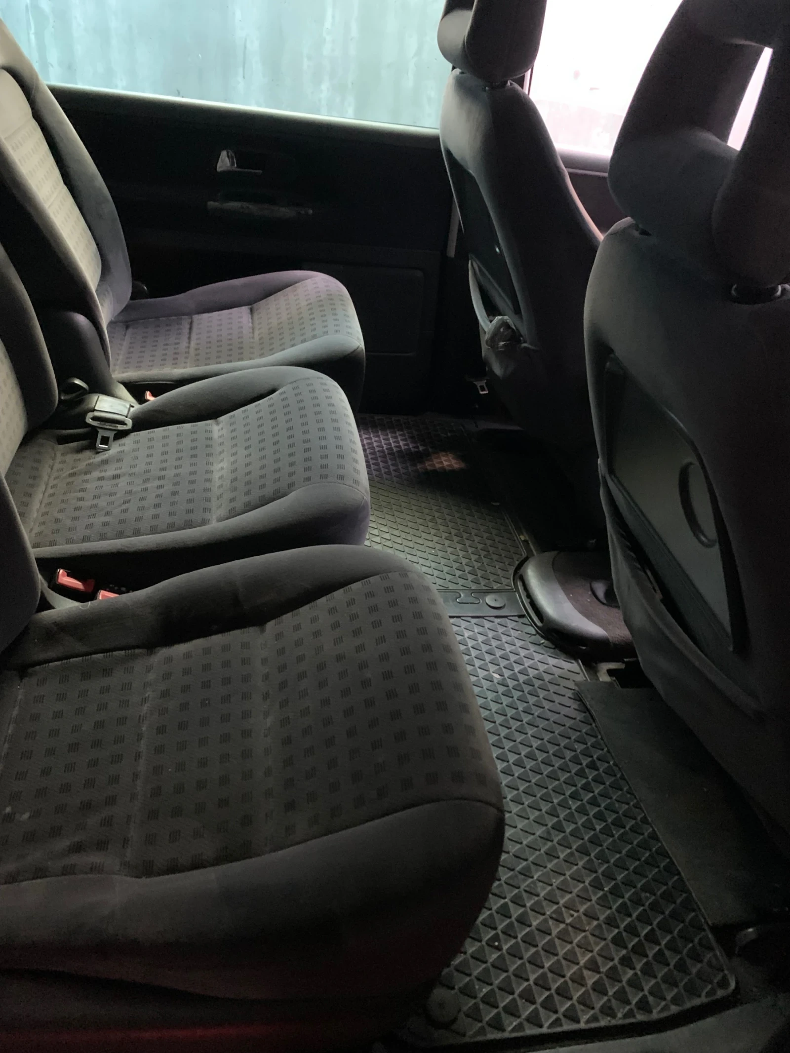 VW Sharan 1.9 Tdi Automatik , снимка 10 - Автомобили и джипове - 55485452
