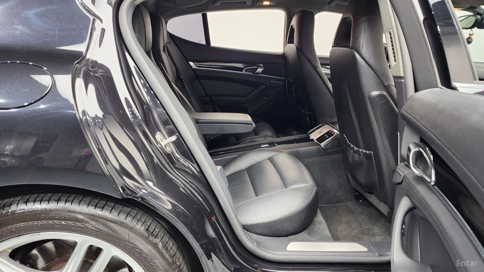 Porsche Panamera 4.8S* КОЖА* ПОДГРЕВ* ПАНО* КАМЕРА* ECS, снимка 10 - Автомобили и джипове - 55562925