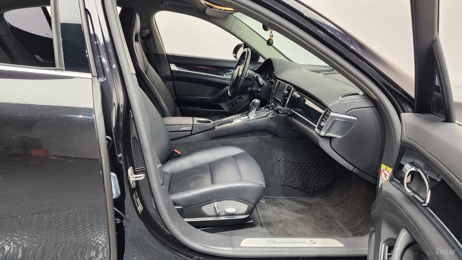 Porsche Panamera 4.8S* КОЖА* ПОДГРЕВ* ПАНО* КАМЕРА* ECS, снимка 9 - Автомобили и джипове - 55562925