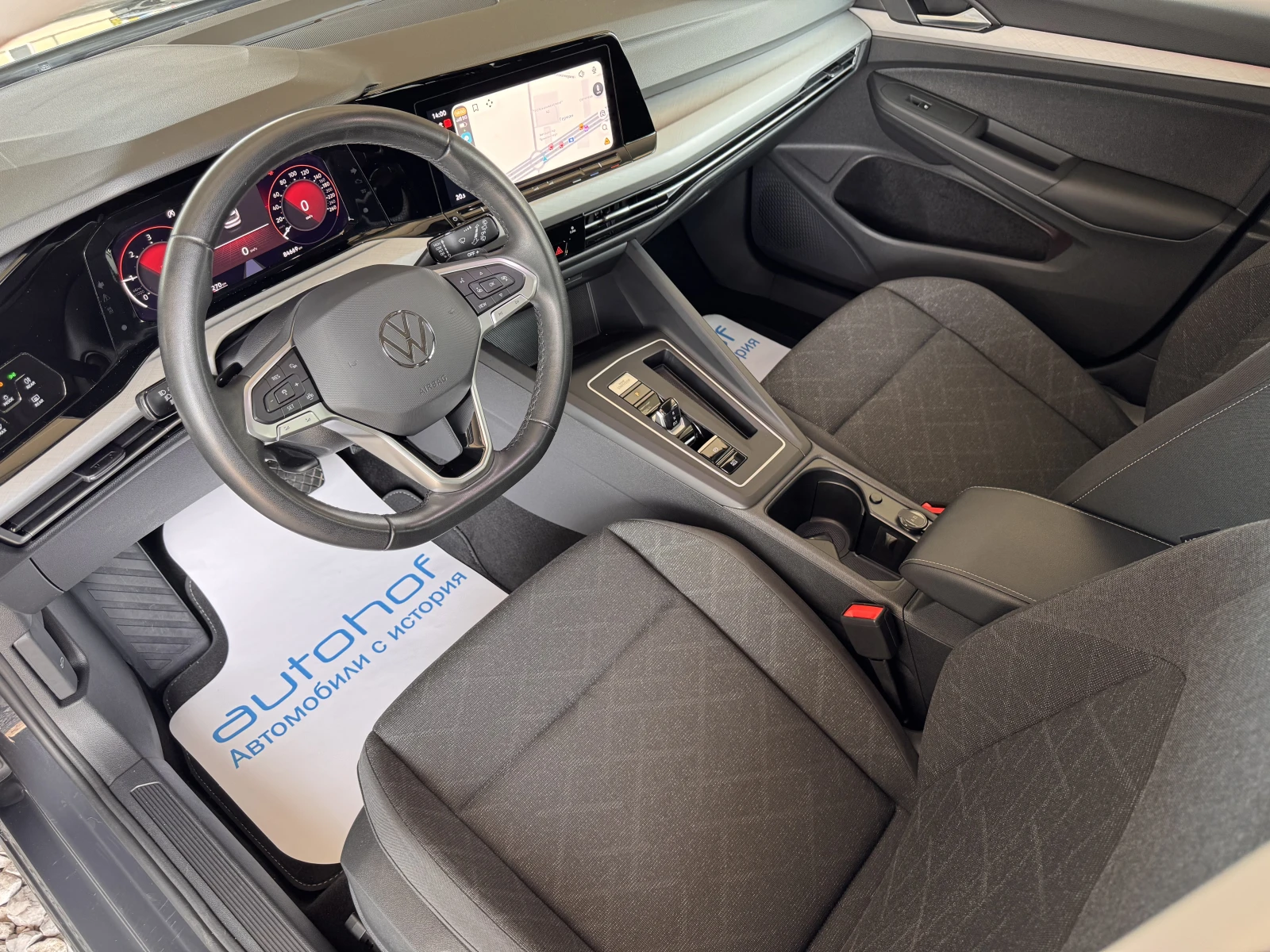 VW Golf LIFE/2.0TDI/116K.C./7AT, снимка 7 - Автомобили и джипове - 55705941