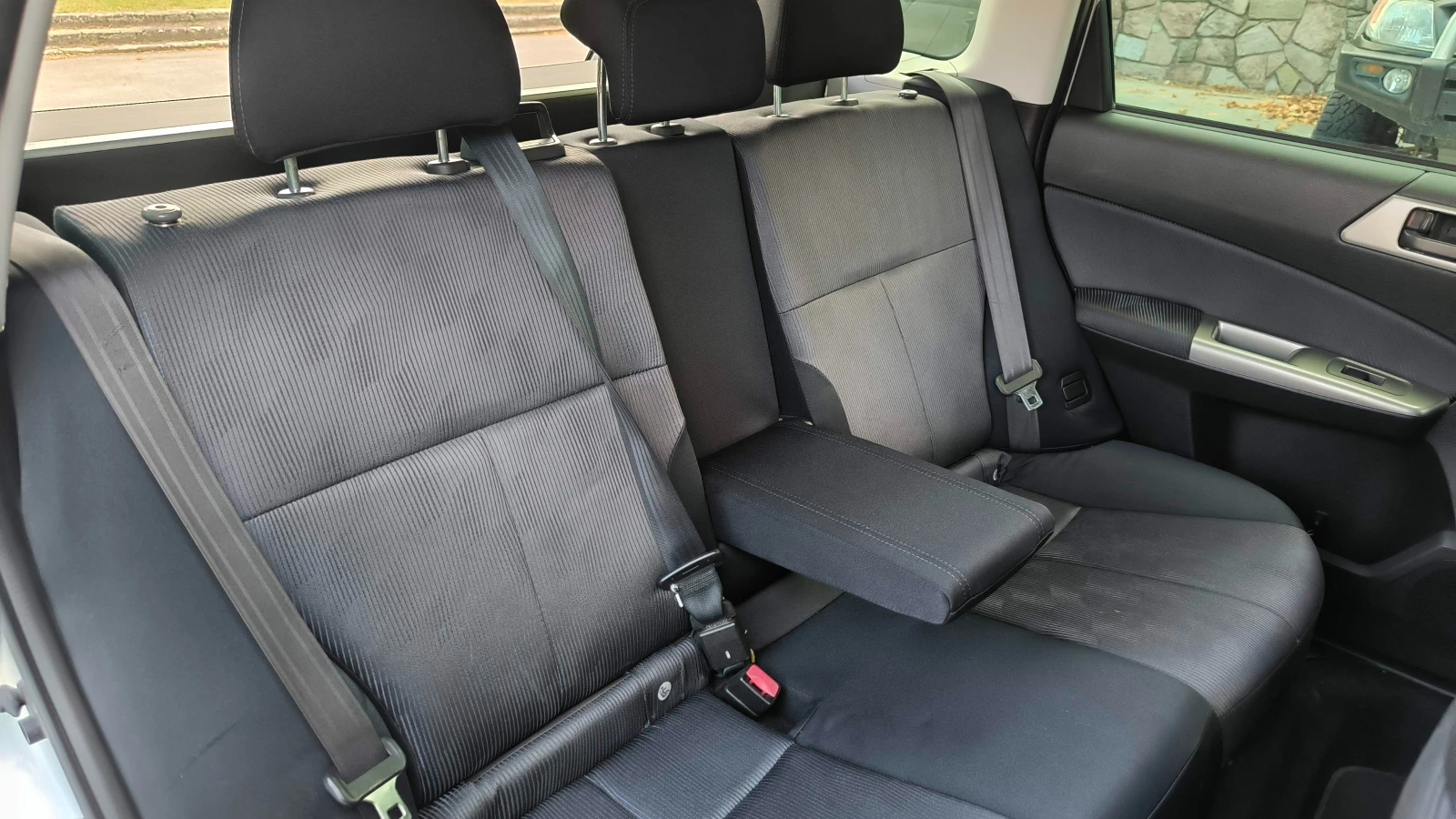 Subaru Forester 2.0I GAZ AUTOMAT, снимка 12 - Автомобили и джипове - 55967293