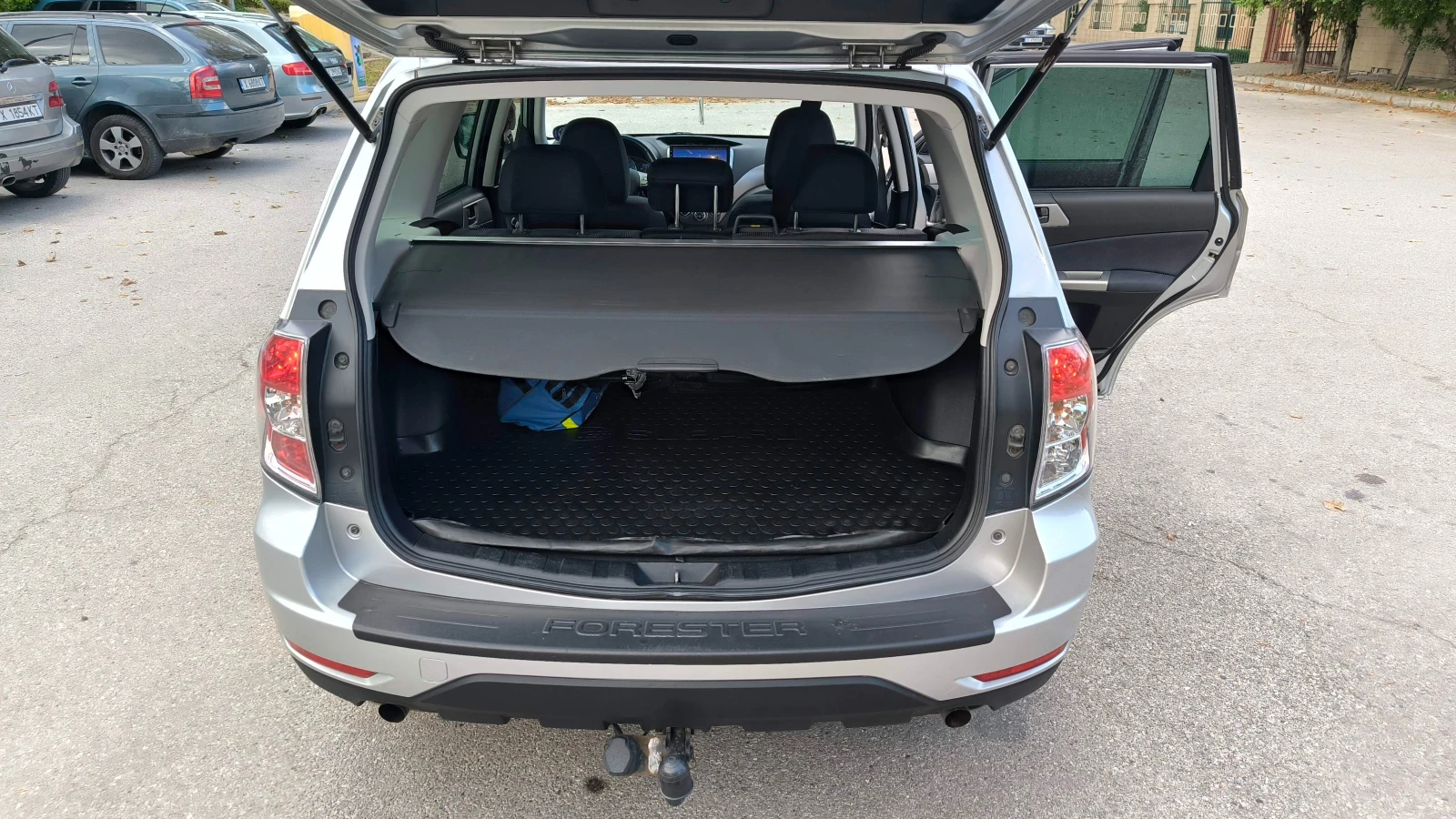 Subaru Forester 2.0I GAZ AUTOMAT, снимка 6 - Автомобили и джипове - 55967293