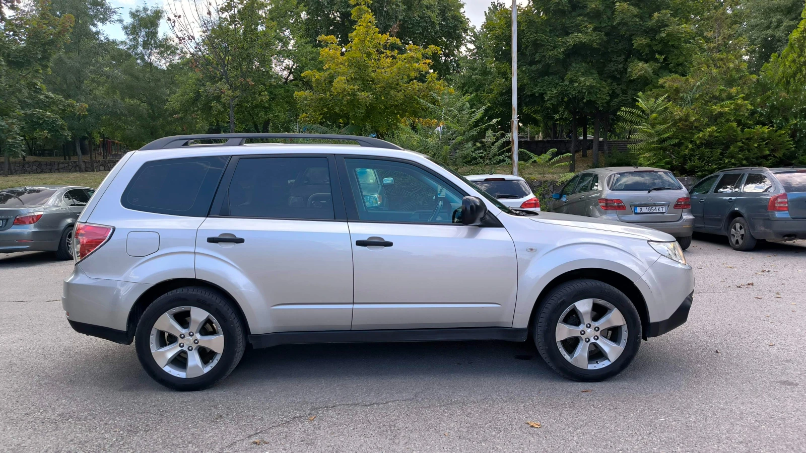 Subaru Forester 2.0I GAZ AUTOMAT, снимка 7 - Автомобили и джипове - 55967293