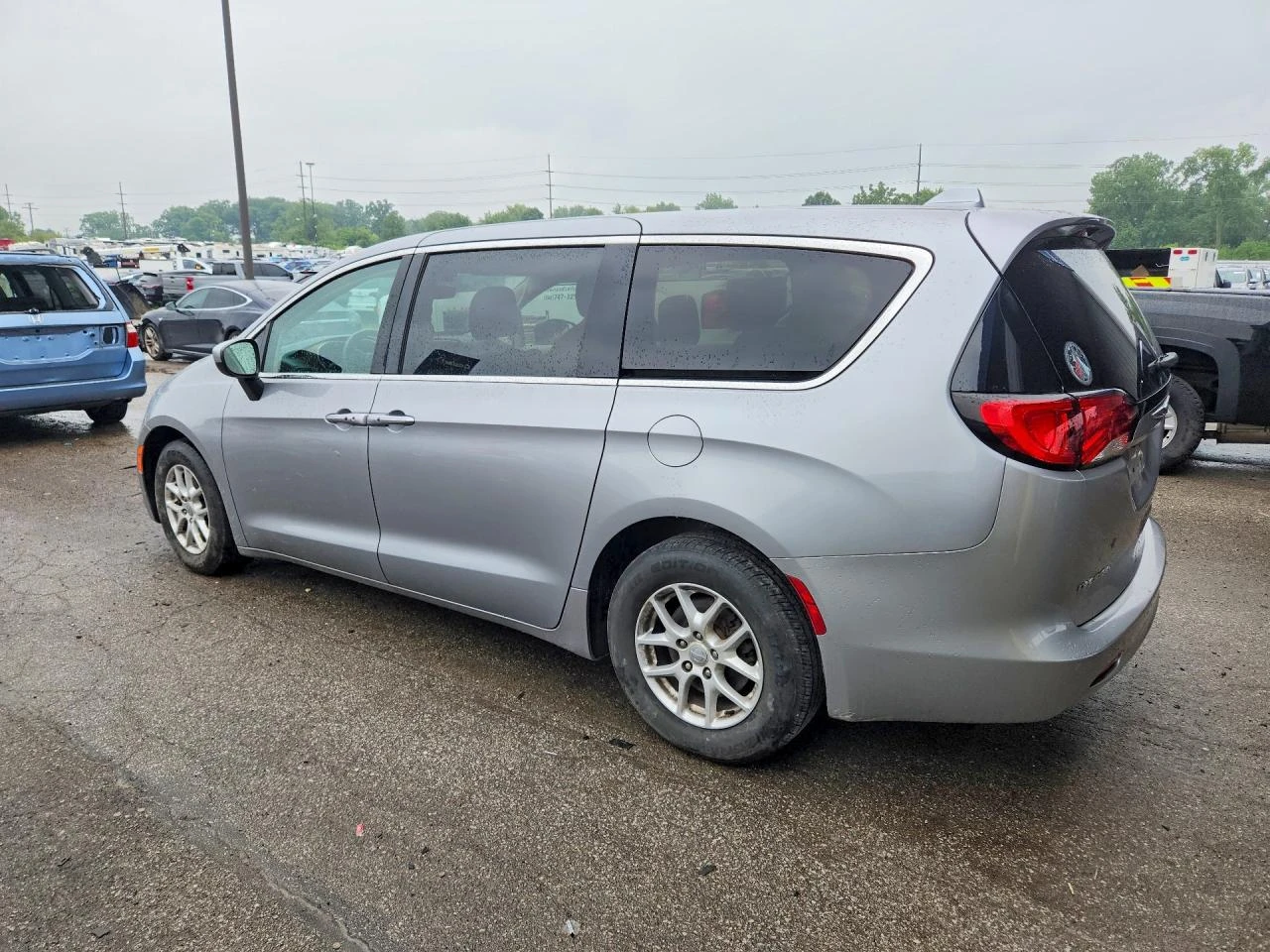 Chrysler Pacifica 3.6l Touring, снимка 2 - Автомобили и джипове - 56145928