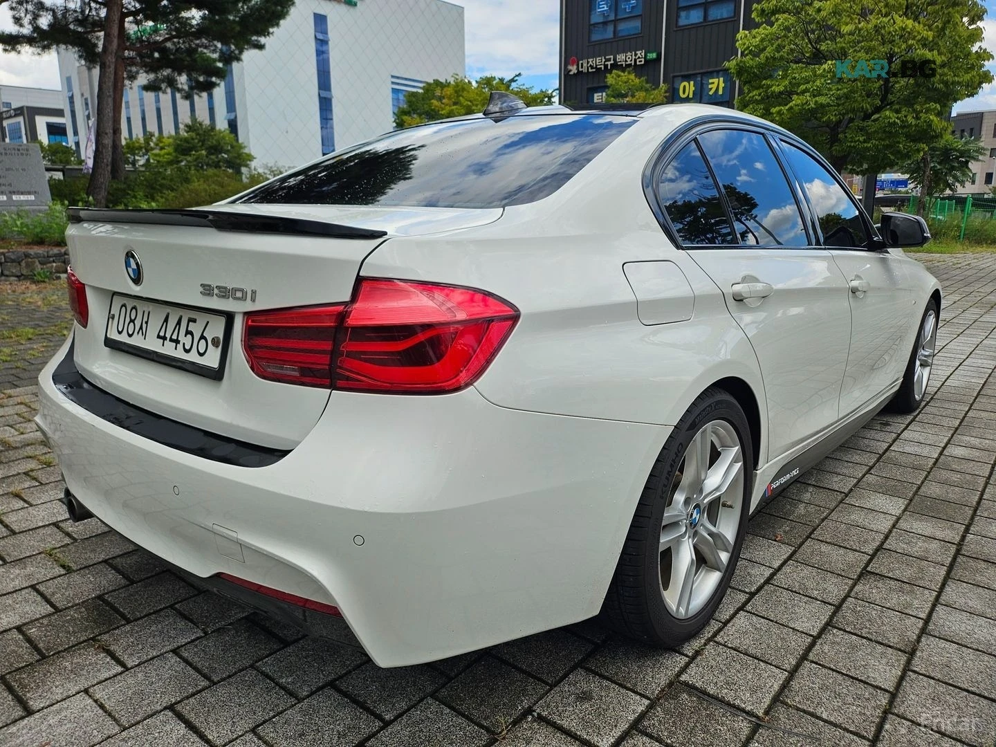 BMW 330 M SPORT* HUD* КОЖА* НАВИ* ПАНО* КАМЕРА, снимка 5 - Автомобили и джипове - 56155964