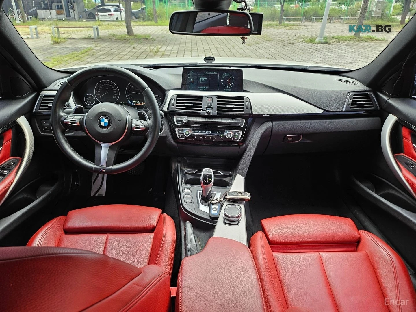 BMW 330 M SPORT* HUD* КОЖА* НАВИ* ПАНО* КАМЕРА, снимка 13 - Автомобили и джипове - 56155964