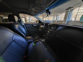 Infiniti QX70, снимка 5