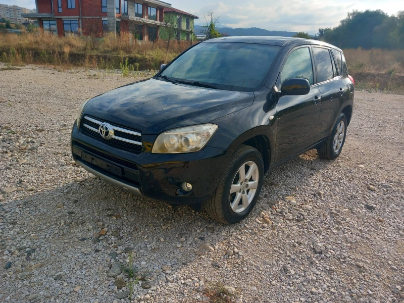 Toyota Rav4 Навигация 136кс, снимка 1 - Автомобили и джипове - 47435538