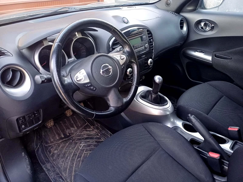 Nissan Juke 1.6 i, снимка 11 - Автомобили и джипове - 48434372