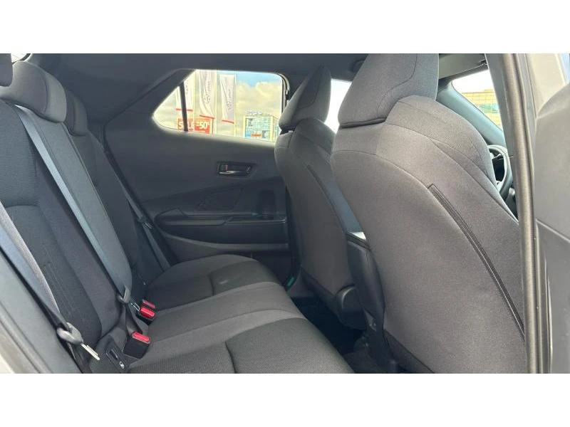 Toyota C-HR 1.8 HEV E-CVT Club FWD - изображение 7