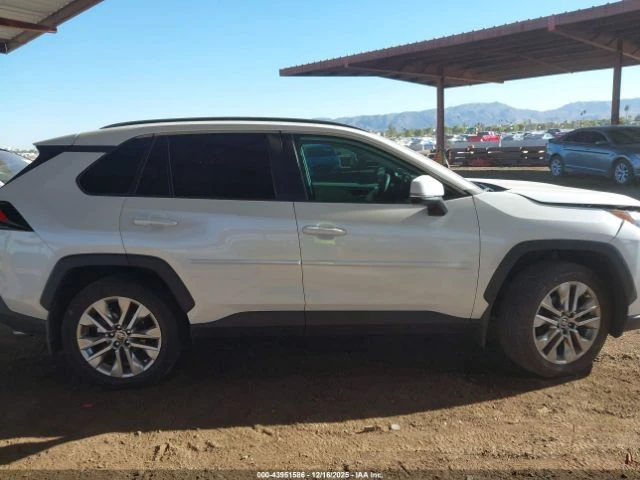 Toyota Rav4 XLE* AWD* Пано* Softex* Камера* Парктроник*  - изображение 4