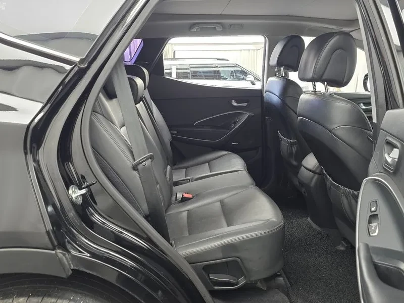 Hyundai Santa fe 2.2 CRDI 4WD - САМО 30% АВАНС, снимка 11 - Автомобили и джипове - 56159045