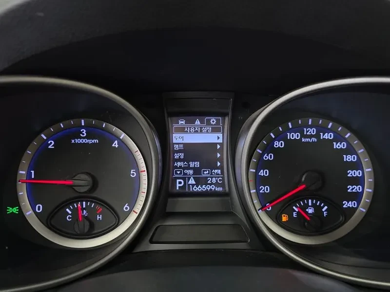 Hyundai Santa fe 2.2 CRDI 4WD - САМО 30% АВАНС, снимка 8 - Автомобили и джипове - 56159045