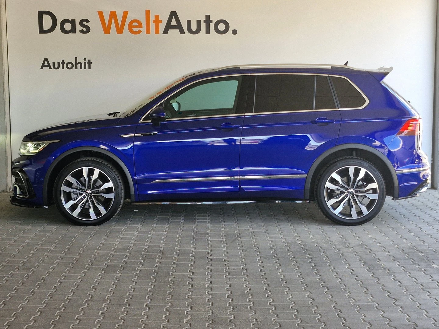 VW Tiguan R-Line 2.0 TSI OPF 4MOTION DSG | Mobile.bg   3