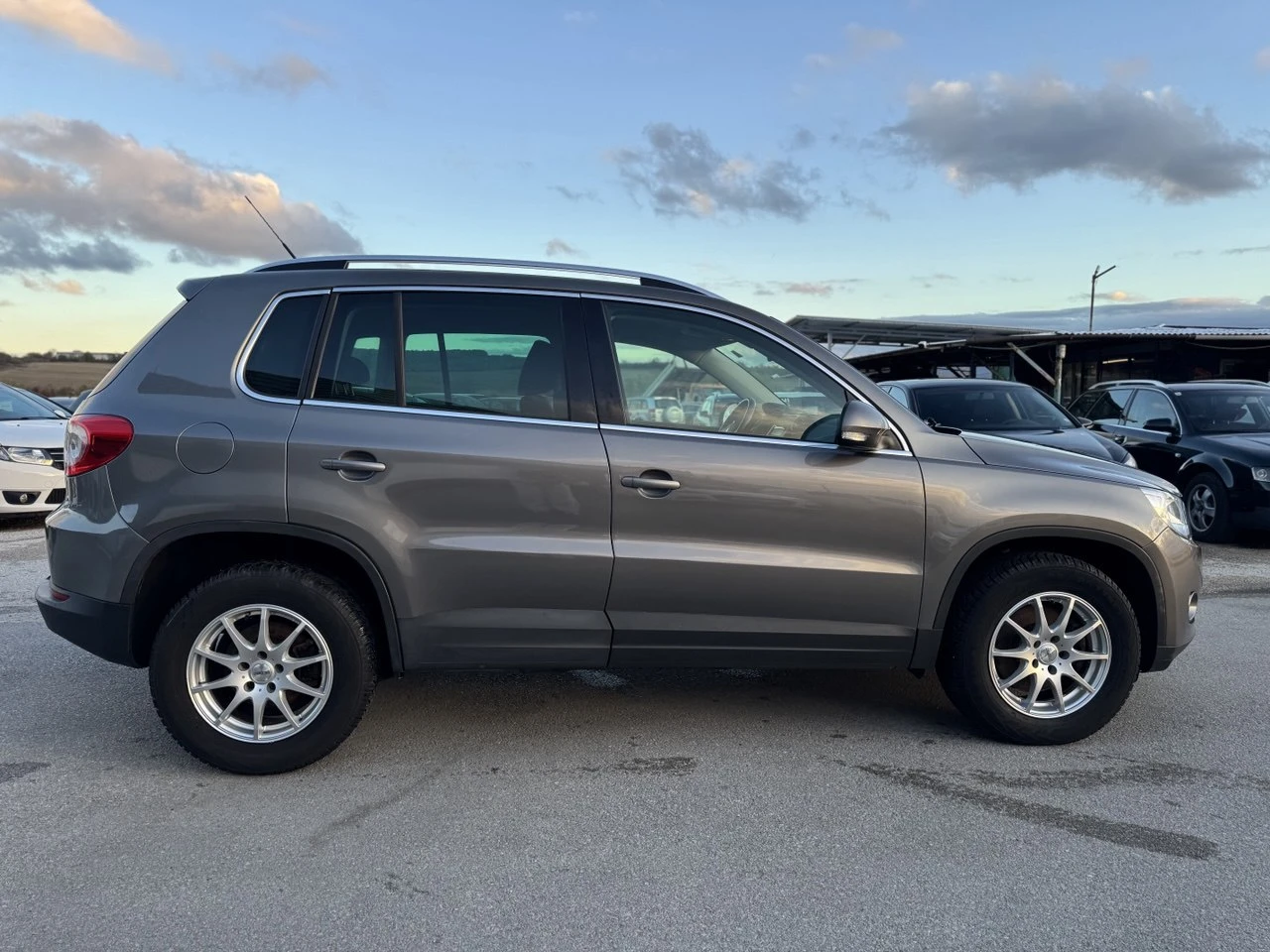 VW Tiguan 2.0TDI 4MOTION - изображение 9