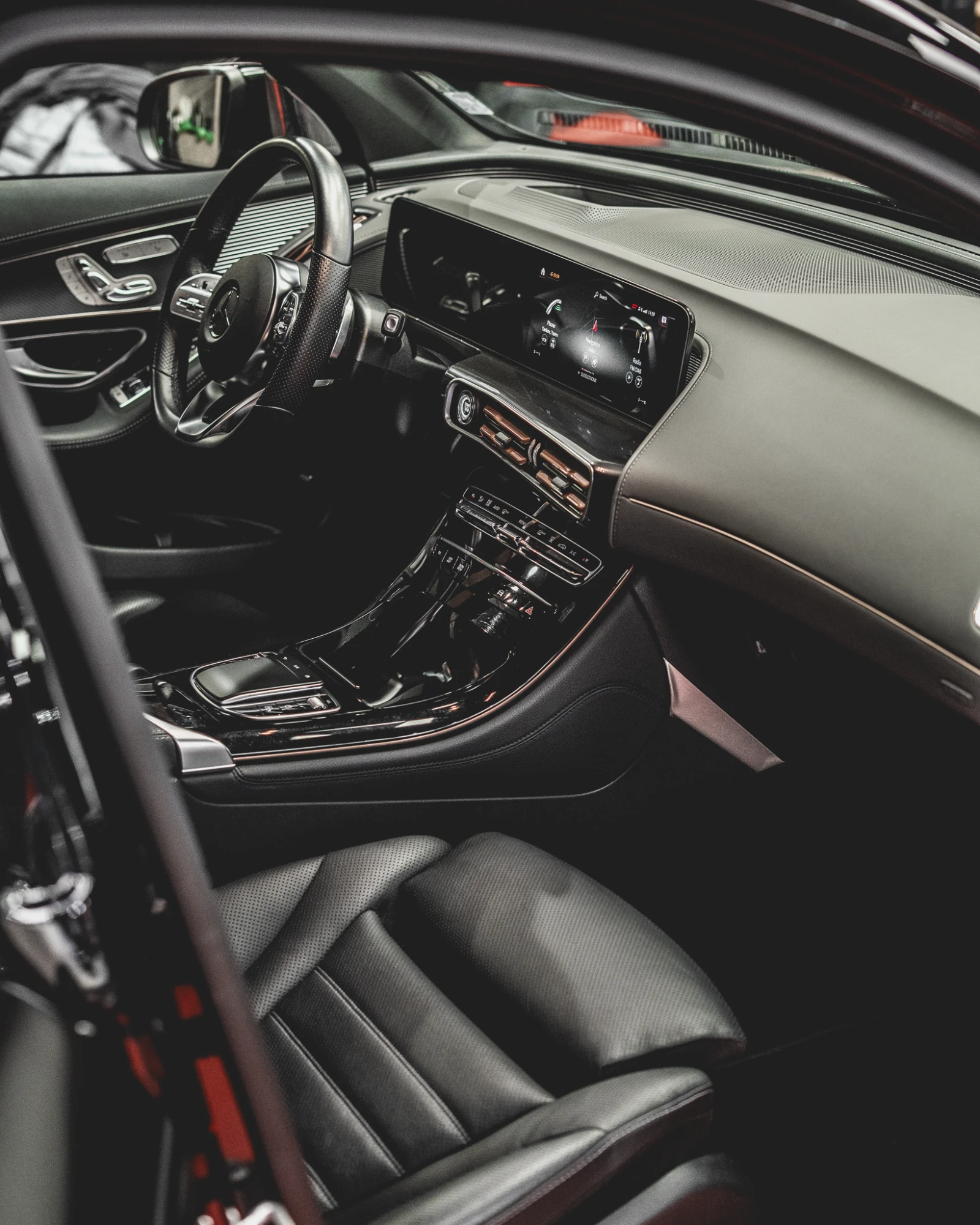 Mercedes-Benz EQC | Mobile.bg   5