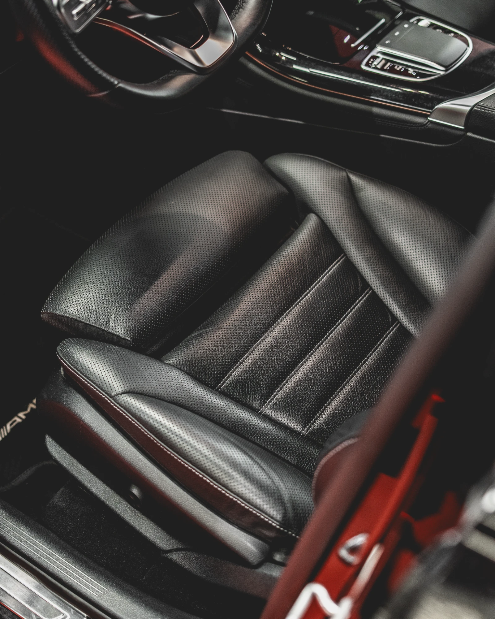 Mercedes-Benz EQC | Mobile.bg   8