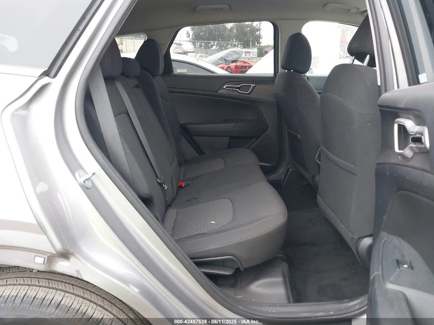 Kia Sportage 2.5l Lx - изображение 8