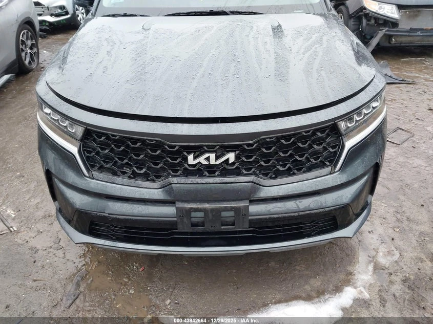 Kia Sorento 2.5l S, снимка 13 - Автомобили и джипове - 54102866