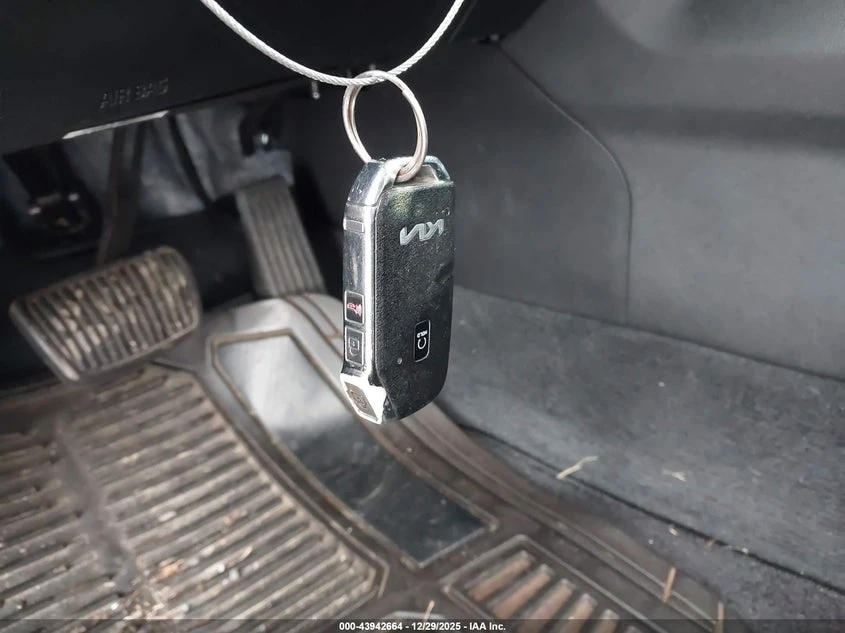 Kia Sorento 2.5l S, снимка 11 - Автомобили и джипове - 54102866