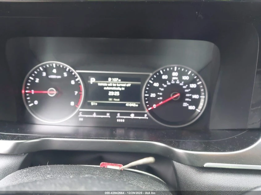 Kia Sorento 2.5l S, снимка 7 - Автомобили и джипове - 54102866