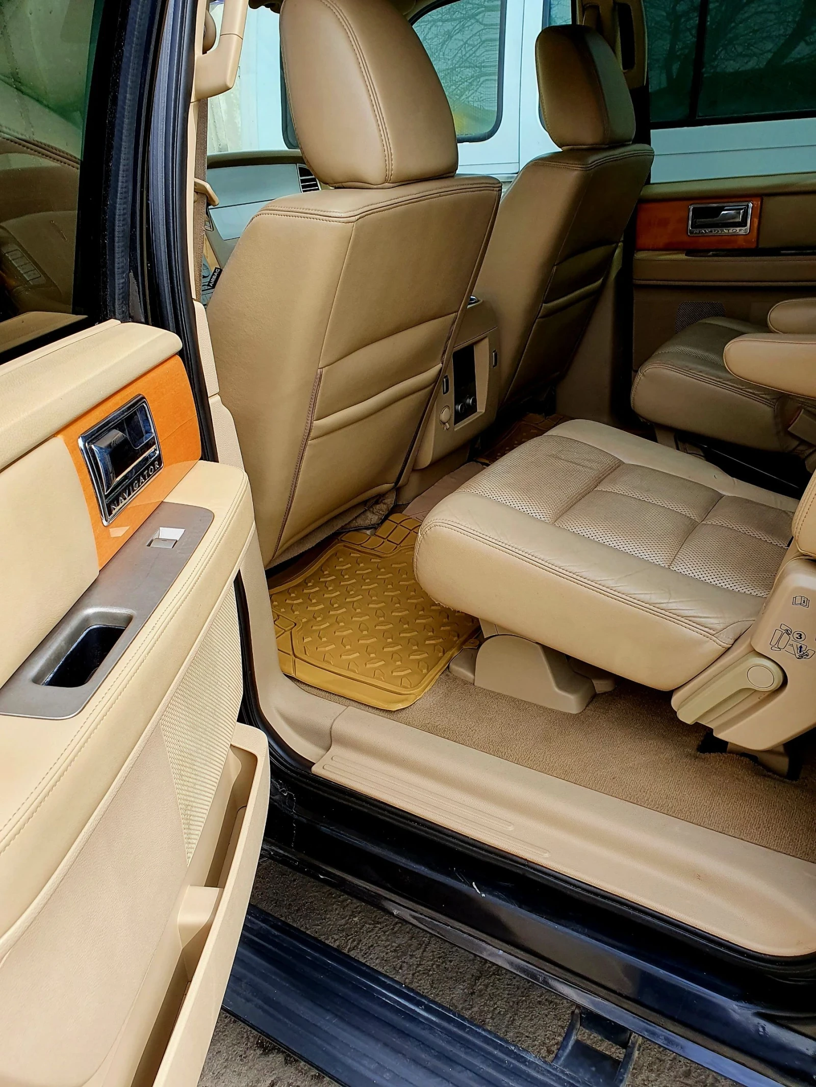 Lincoln Navigator L, снимка 11 - Автомобили и джипове - 54577569
