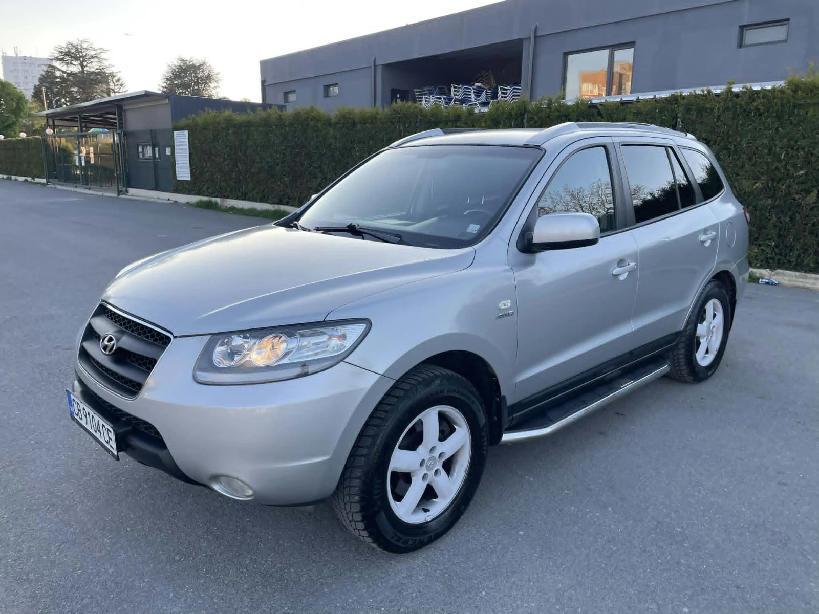 Hyundai Santa fe 2.7 V6 4x4 Газ инжекцион, снимка 13 - Автомобили и джипове - 54606972
