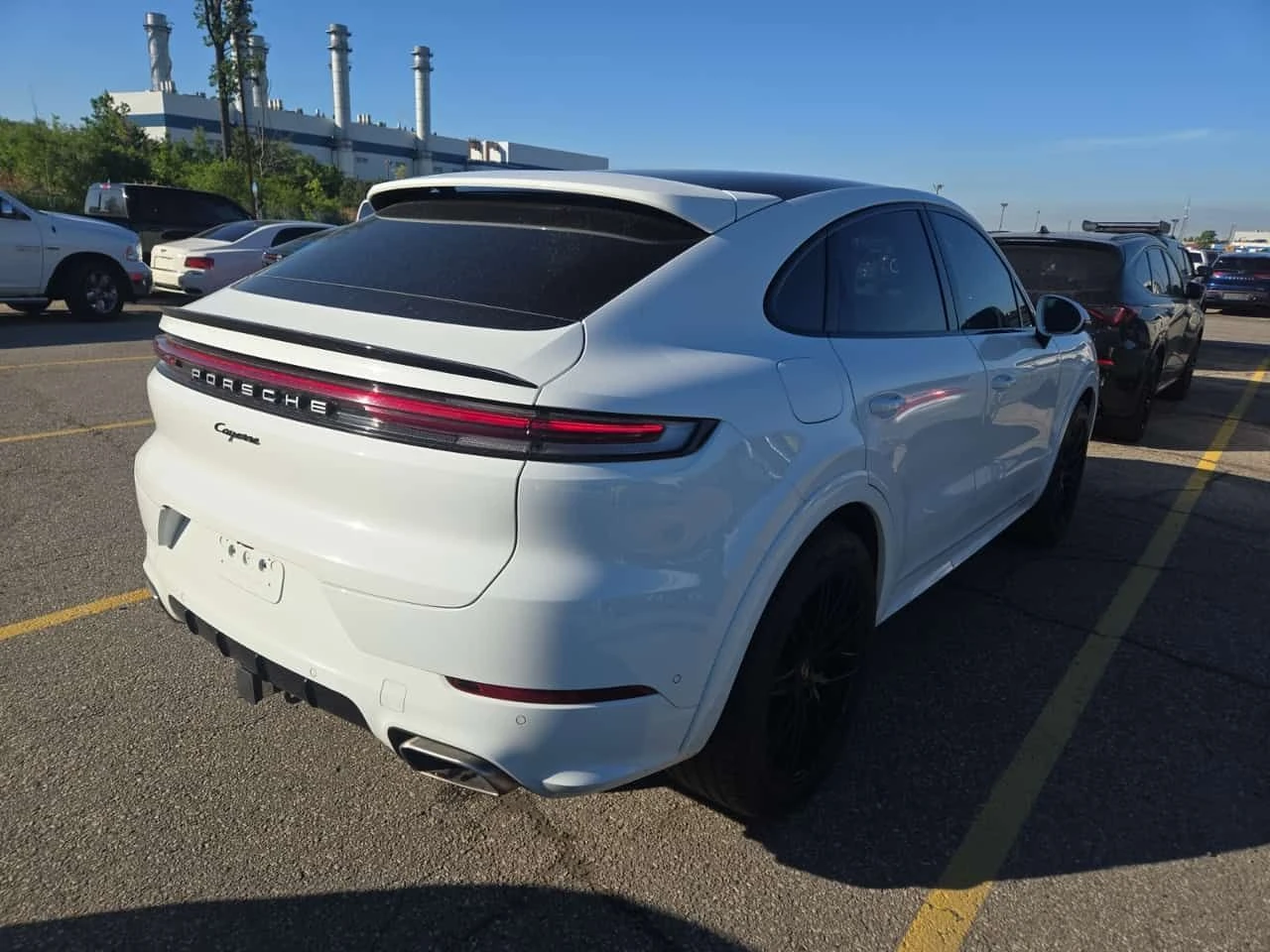 Porsche Cayenne * Coupe * CARFAX * ЧЕРВЕН САЛОН * АВТОКРЕДИТ * , снимка 3 - Автомобили и джипове - 54881096